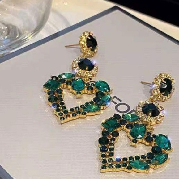 Heart Emerald Earrings Goldtone - Picture 2 of 2